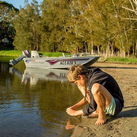 Big4 Wallaga Lake Holiday Park เบอร์มากุย ภายนอก รูปภาพ
