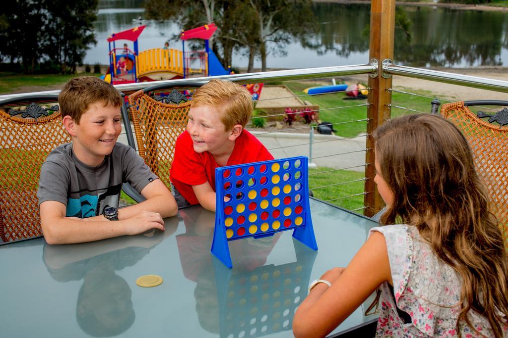 Big4 Wallaga Lake Holiday Park เบอร์มากุย ภายนอก รูปภาพ