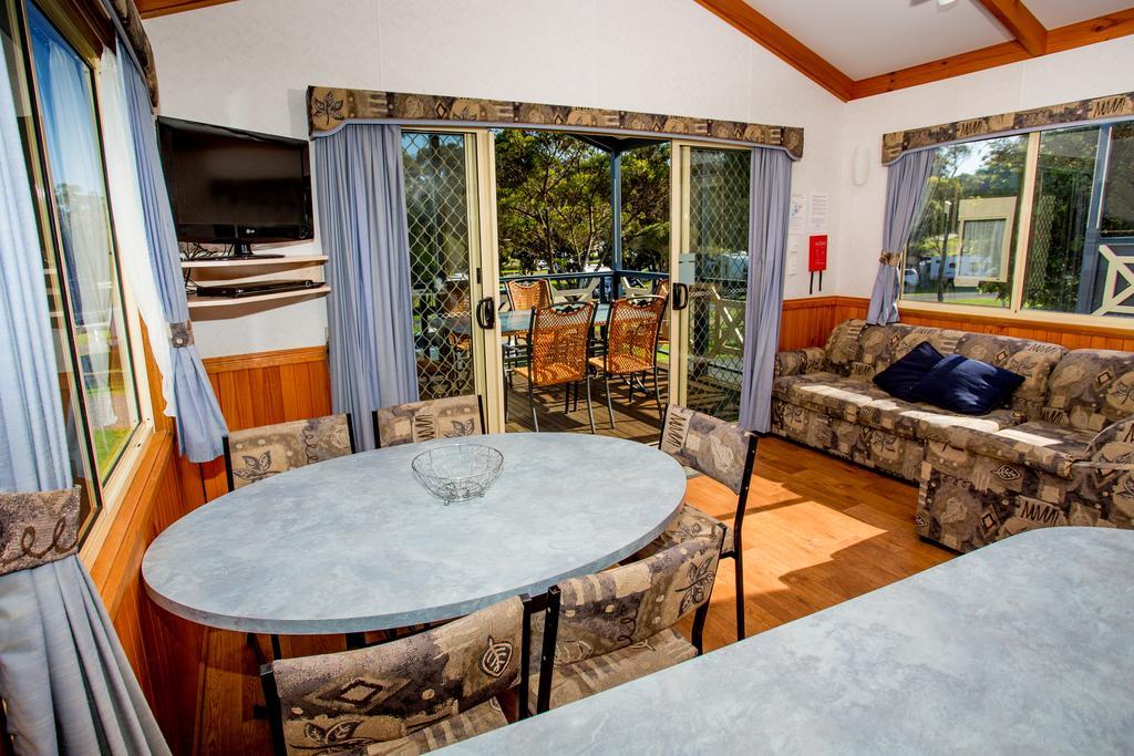 Big4 Wallaga Lake Holiday Park เบอร์มากุย ภายนอก รูปภาพ